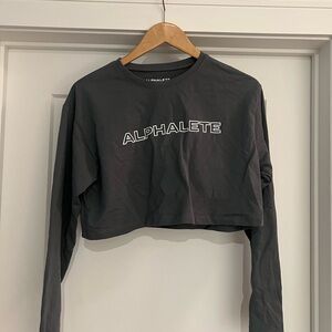 Alphalete Black Cropped Long-Sleeve Logo Tee